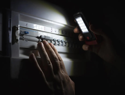 Dépannage électrique : comment réagir en cas de panne ?